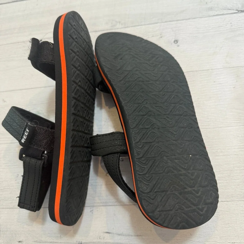 Reef Ahi‎ Convertible Flip-Flop black with red size 6/7
